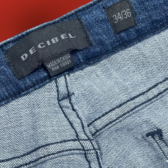DECIBEL Jeans | Acid Wash | Distressed 
Men’s Sz 34/36 | Blue & White | Grunge - Picture 6 of 9